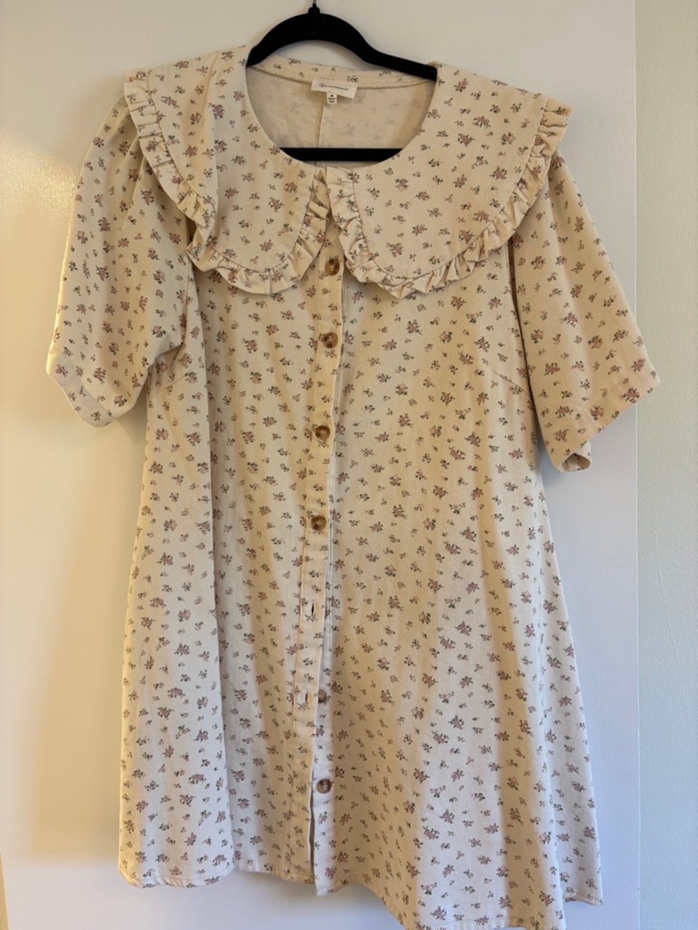 Ivory Floral Button-Front Dress with Ruffled Collar